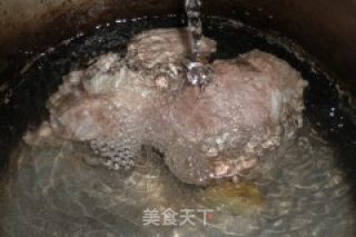 五香牛肉的做法步骤：3