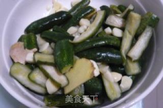 酱黄瓜的做法步骤：9