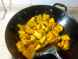 清炒老南瓜的做法步骤：4