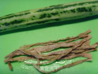 絲瓜笋干水豆腐的做法步骤：3