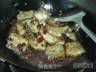 糖醋带鱼的做法步骤：6