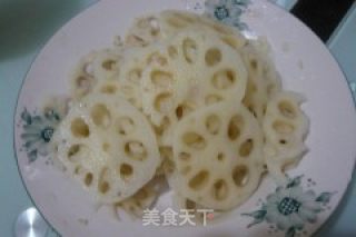 海鲜酱炒藕片的做法步骤：2