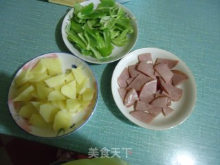 家常小炒的做法步骤：2