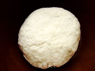 家常主食----发面麻酱卷的做法步骤：2