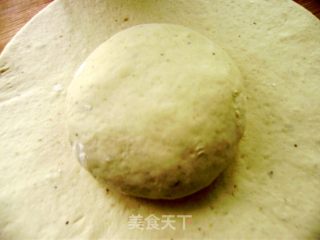 家常主食----发面麻酱卷的做法步骤：3