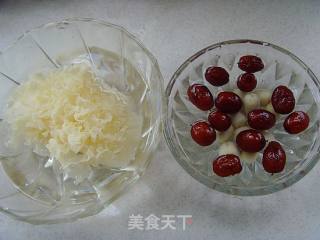 百变南瓜-南瓜红枣银耳羹的做法步骤：2