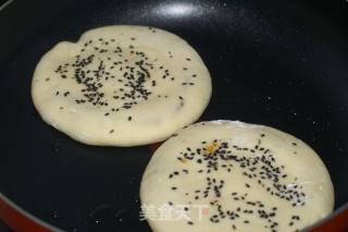 健康美味早餐---红糖馅烙饼的做法步骤：7
