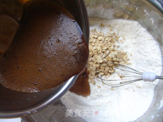 酥得掉渣——奶香红糖燕麦饼干的做法步骤：8