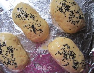 南瓜豆沙餐包的做法步骤：10