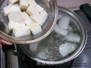家常煲汤@@清甜不油腻~~白萝卜豆腐排骨汤的做法步骤：7