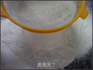冰皮小鸡月饼之（快乐家园）的做法步骤：1