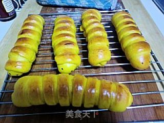 南瓜毛毛虫面包的做法步骤：17