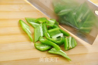 辣味鸡头的做法步骤：2