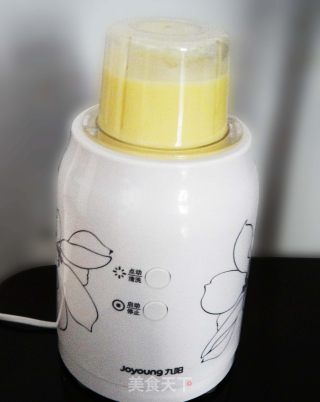 极尽丝滑的婴儿餐——奶香蛋黄薯泥的做法步骤：10
