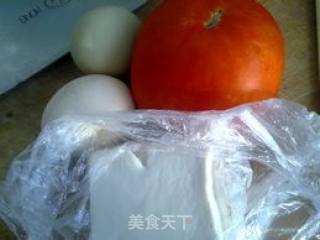 番茄鸡蛋豆腐汤的做法步骤：1