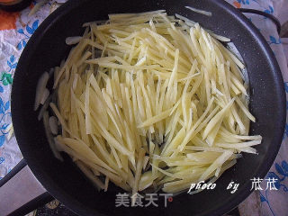 【零难度的家常菜】 青椒土豆丝的做法步骤：7