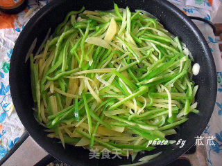 【零难度的家常菜】 青椒土豆丝的做法步骤：9