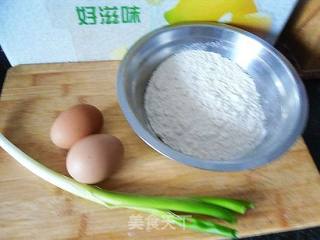 鸡蛋面糊饼的做法步骤：1