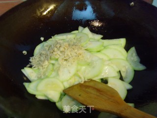 虾皮炒葫蘆的做法步骤：6