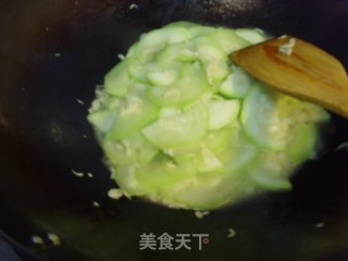 虾皮炒葫蘆的做法步骤：7