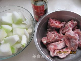 冬瓜排骨的做法步骤：2
