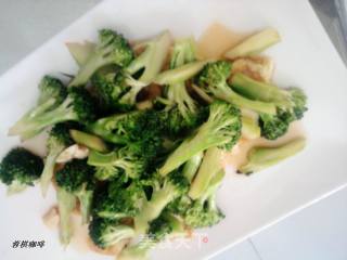 西兰花煎鸡蛋的做法步骤：7