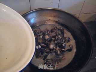 蚬子豆腐汤的做法步骤：5