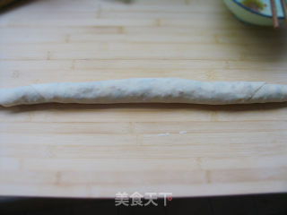 换个花样吃面食——茄子韭菜卷的做法步骤：12