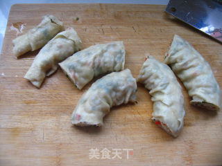 换个花样吃面食——茄子韭菜卷的做法步骤：14