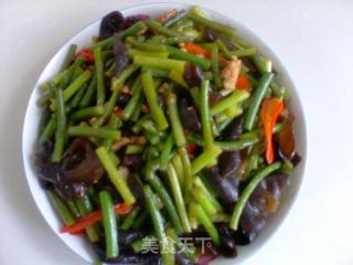 蒜苔炒黑木耳的做法步骤：6