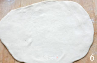 主食控的大爱 葱香红油煎饼的做法步骤：6