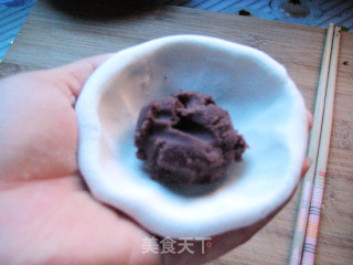 吃嘛嘛香的——芝麻豆沙糯米饼的做法步骤：3