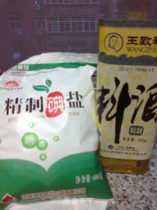 鲫鱼汤的做法步骤：2