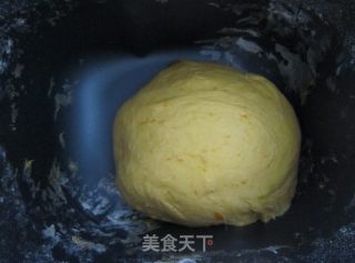 南瓜毛毛虫餐包的做法步骤：5