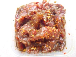 美味小零食-----牛肉干的做法步骤：1