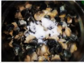 爆炒田螺肉的做法步骤：2