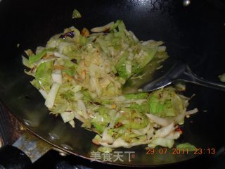 呛炒白菜的做法步骤：4