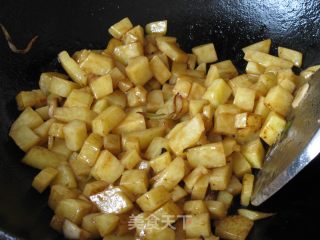 腊肉煲仔饭的做法步骤：2