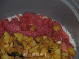腊肉煲仔饭的做法步骤：3