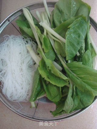 带子白菜汤粉的做法步骤：3