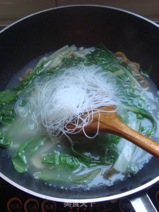 带子白菜汤粉的做法步骤：7