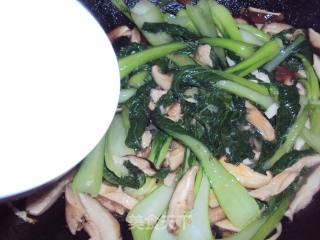 香菇扒油菜的做法步骤：11