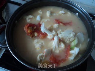 西红柿菜花棒子骨汤的做法步骤：4
