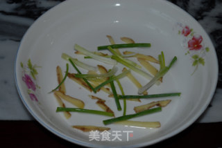 剁椒鱼头的做法步骤：3