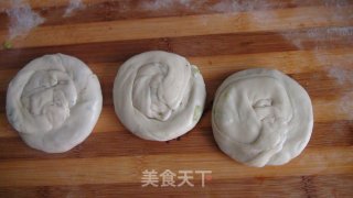 早餐之豆浆葱油饼的做法步骤：7