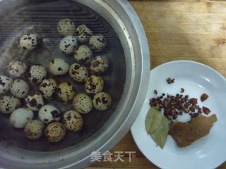 香卤鹌鹑蛋的做法步骤：1