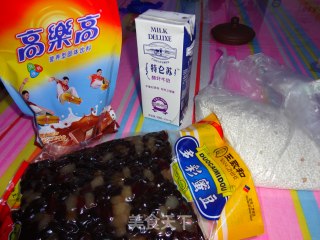 夏日消暑甜品可可椰奶西米露的做法步骤：1