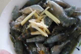 蒜香大头虾的做法步骤：4