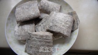 家常煎带鱼的做法步骤：2