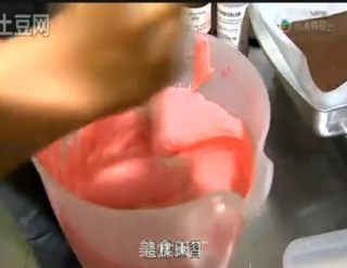 樱桃奶油（巧克力）朱古力软糖的做法步骤：4